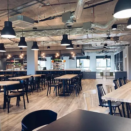 Kampus Vizja Park * 바르샤바