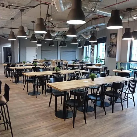 Kampus Vizja Park * 바르샤바